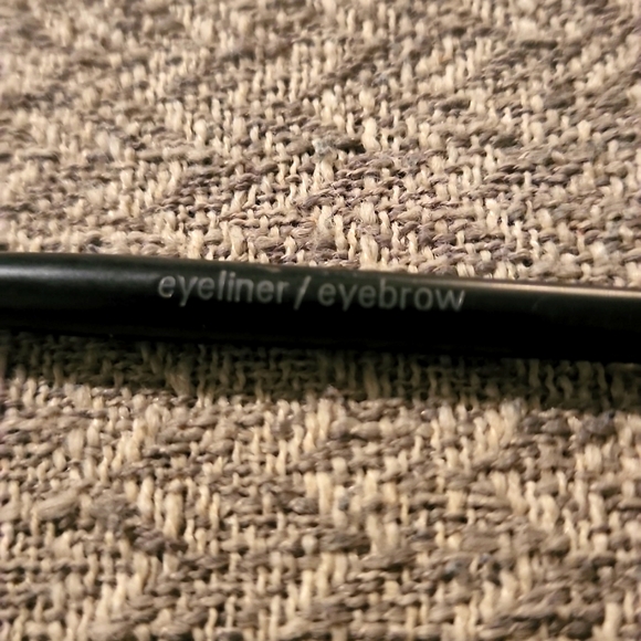 EUC!!! Mary Kay 3-in-1 Eyeliner/Eyebrow Brush - Picture 4 of 4